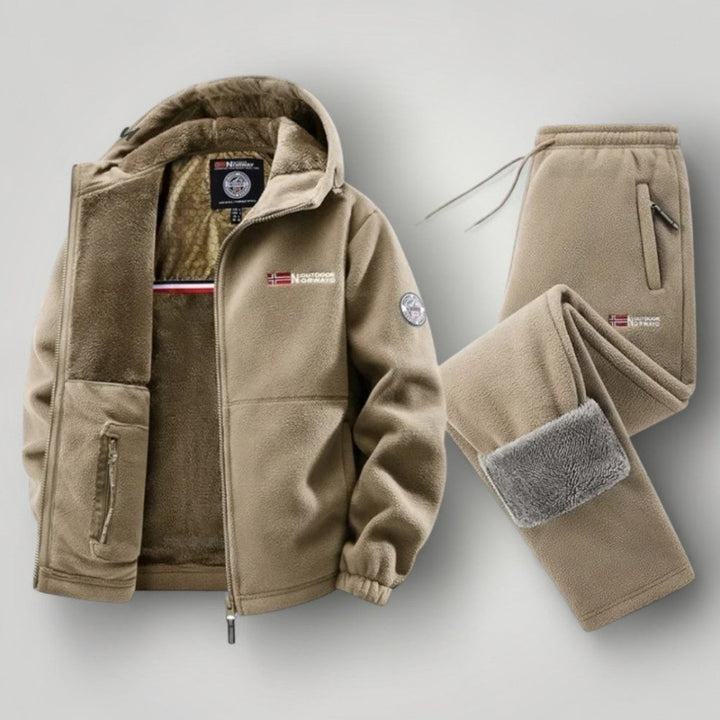 Elegant Fleece Set