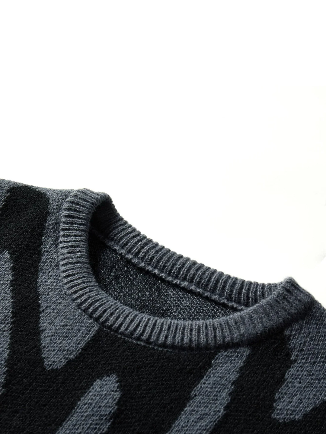Elegant Pattern Sweater